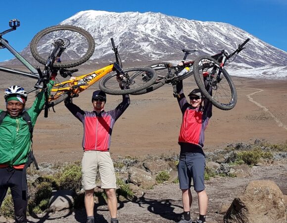 The best 6 days Kilimanjaro bike tour on Marangu route